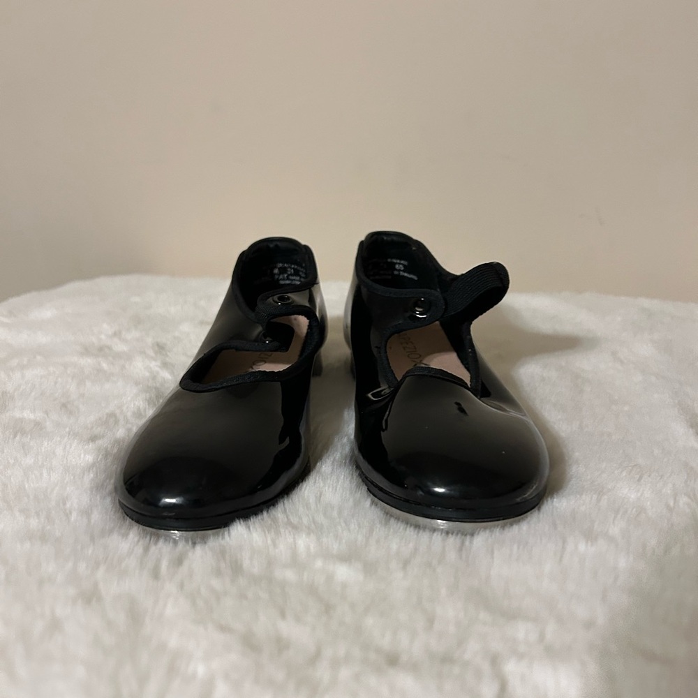 Girls capezio tap shoes